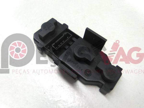 Suporte de lâmpadas farolim trás AUDI A6 (4B2, C5) 2004 38890751 preto