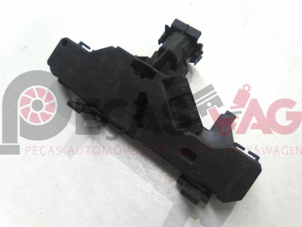 Suporte de lâmpadas farolim trás esquerdo VW POLO (6N1) 1998 6N0945257 preto