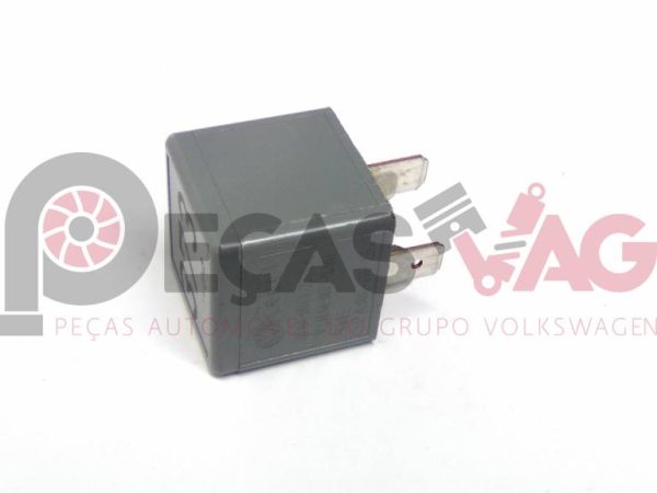 Relé VW GOLF V 2006 373_8D0951253A