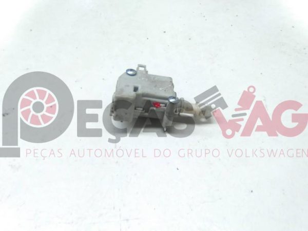 Pistola fecho da mala VW GOLF IV 2002 1J6862159A - Image 4