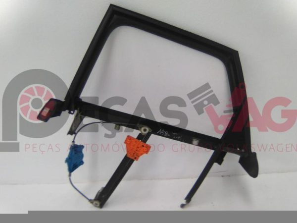 Elevador trás esquerdo AUDI A4 Avant (8E5, B6) 2004 8E0839461A