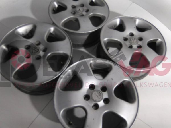 Jante de liga leve VW GOLF IV 2001 R15 - Image 2